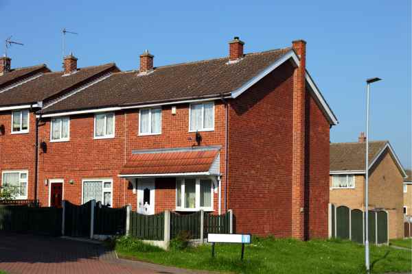 Can I Alter The Party Wall Surveyor? - A Crucial Guide From Faulkner Surveyors 3 Do you want to change the party wall surveyor you are using? Get the best results from Faulkners Kempston NOW!