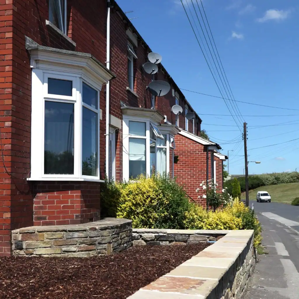 Can a Neighbour Remove Survey Stakes? 3 Min Critical Guide to Avoid Legal Issues 2 Faulkner Party Wall Surveyors Kempston : Can My Neighbour Remove Survey Skates